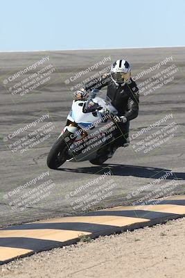 media/Oct-13-2025-Moto Forza (Mon) [[a66d839500]]/4-C Group/Session 2 (Bowl)/